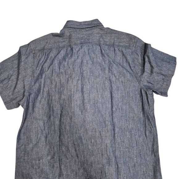 Banana Republic Men's Navy Cotton/Linen Chambray Short Sleeve Button Down Shirt - Picture 10 of 11
